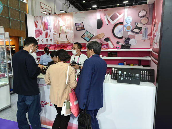 Den 27. Beautyworld Mellemøsten, Yoly Group venter på dig i Hall 4-D38!